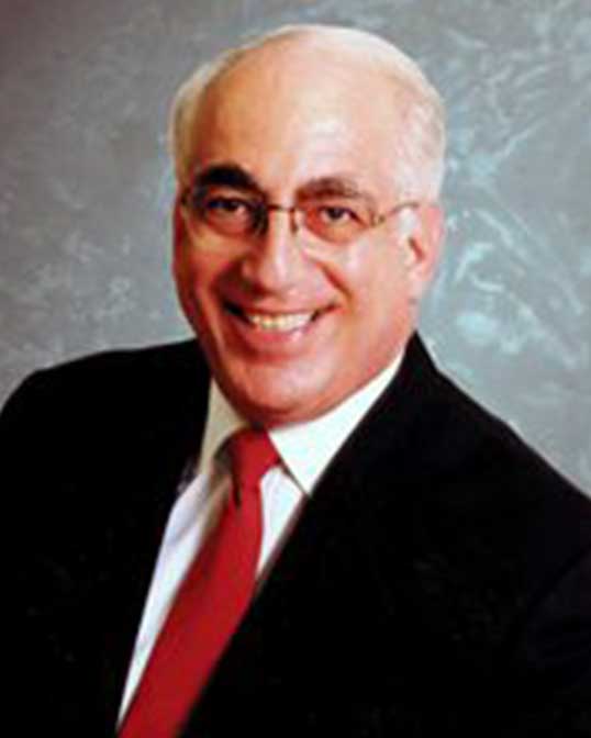 Kenneth F. Kahn爆头